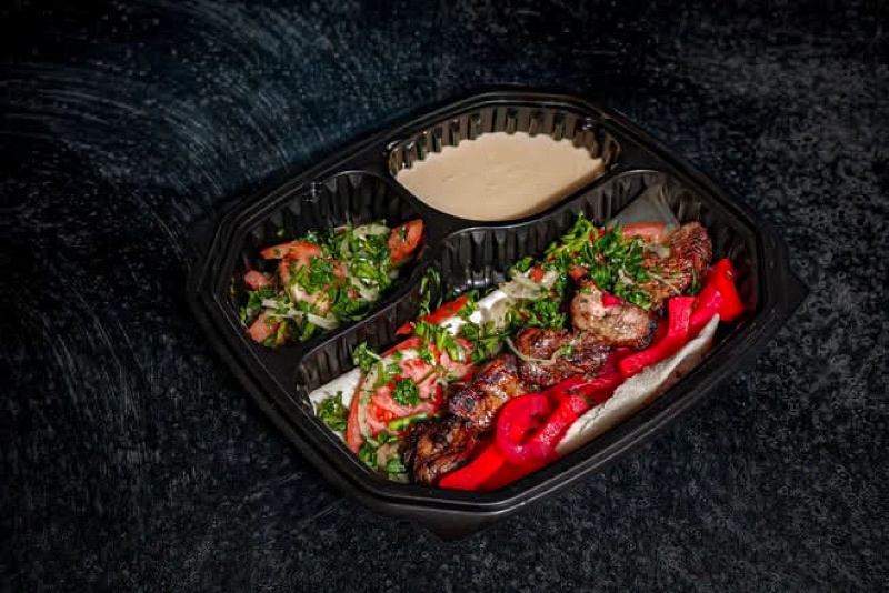 Charcoal lamb meat skewers